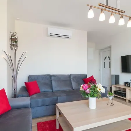 Apartment Apartman Braavos **** Split